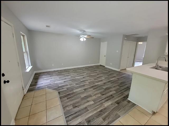 Foto del edificio - 183 Charles Dr