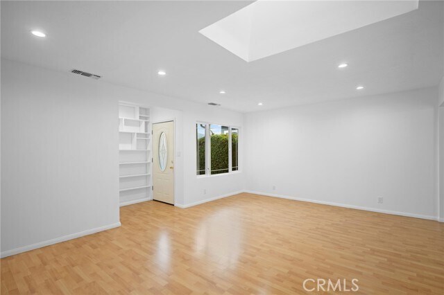 Foto del edificio - 3029 Los Olivos Ln