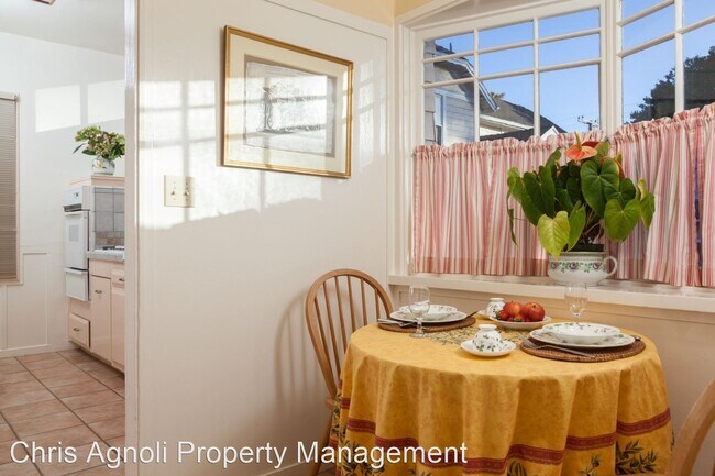 Building Photo - 2 br, 1 bath House - 36 W Valerio St