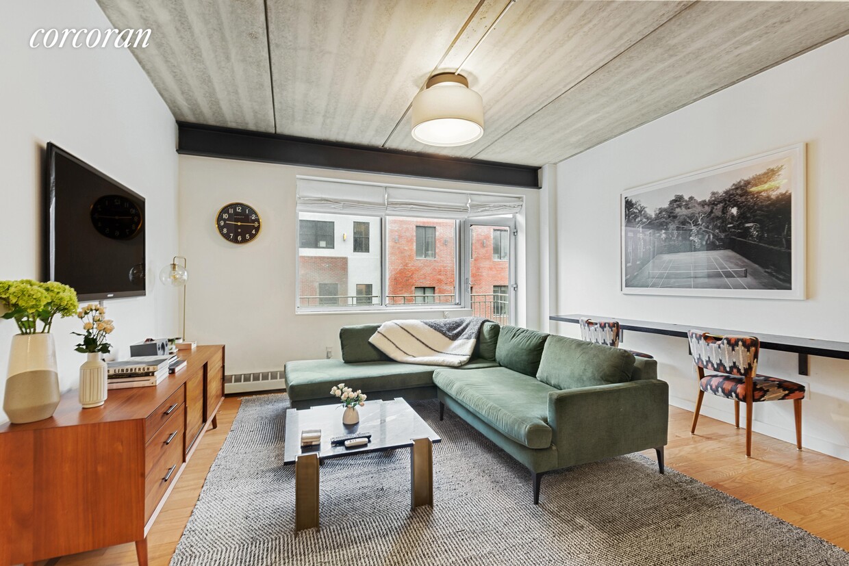 Foto principal - 529 Court St