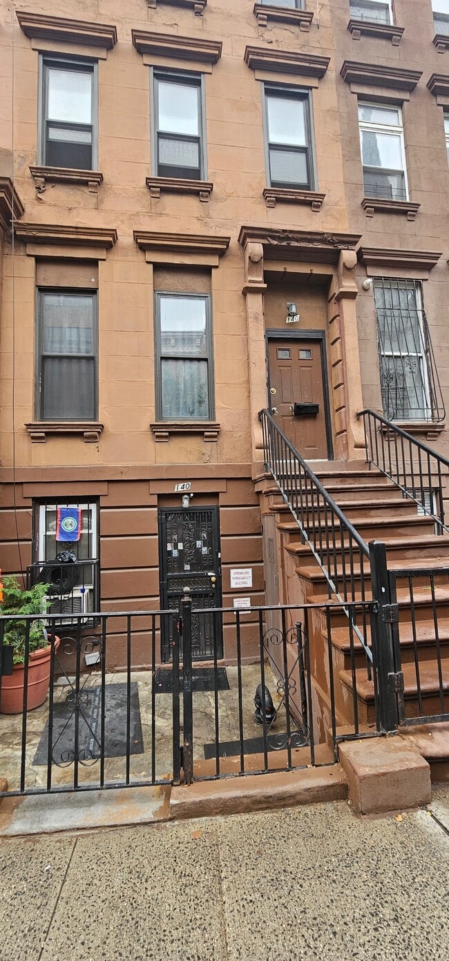 Building Photo - 140 W 123rd St