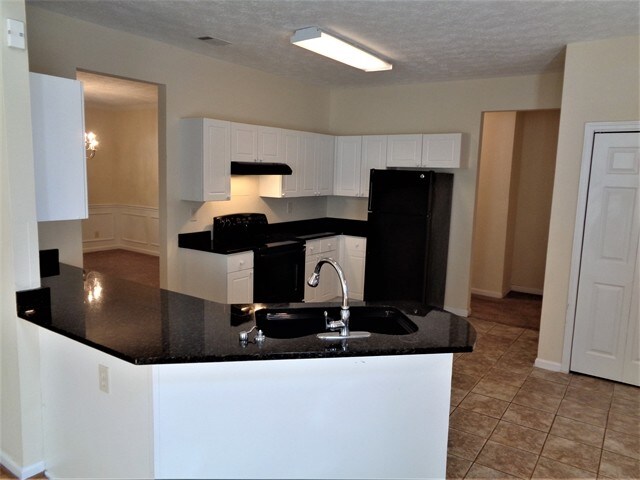 Building Photo - 654 Mountain Harbor