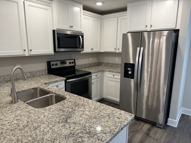 Photo - Fabulous Bellevue Condo in Great Location