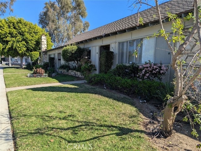 Building Photo - 200 W 37th St