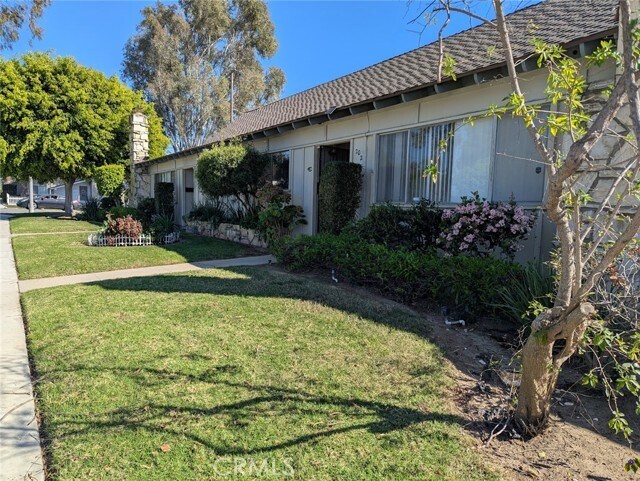 Foto del edificio - 200 W 37th St