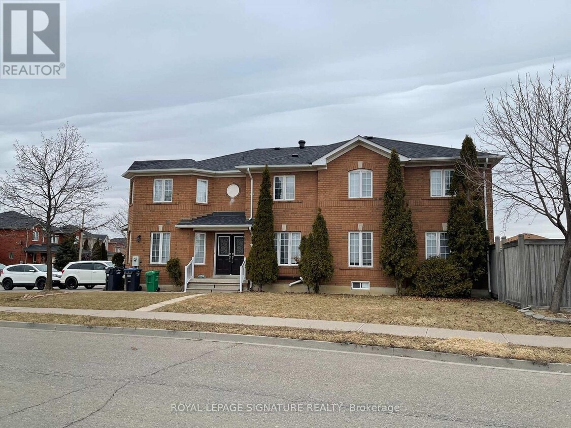 Building Photo - 37 Whiteface Crescent