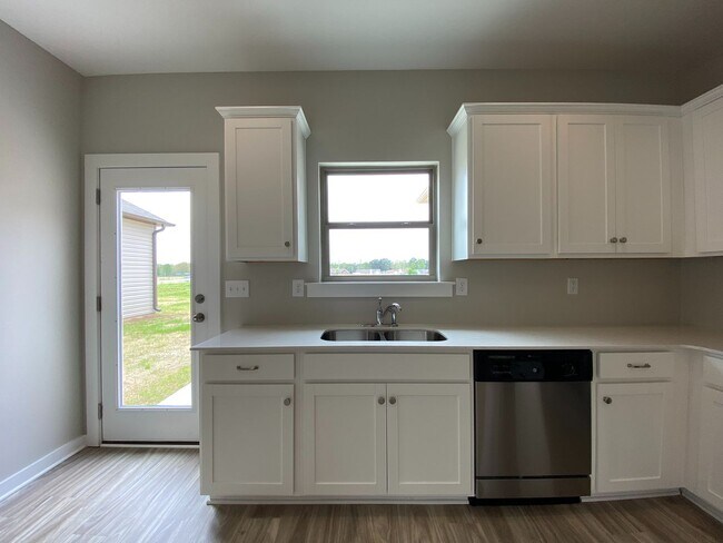 Building Photo - 14341 Chase Dr