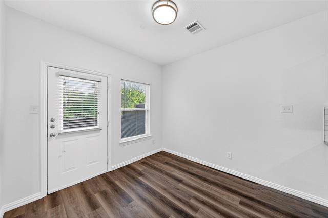 Building Photo - 4522 Sycamore Dr