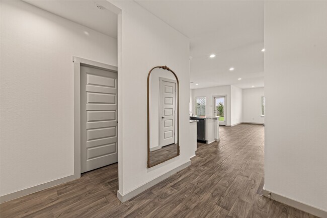Building Photo - 6903 Green Embers Ln