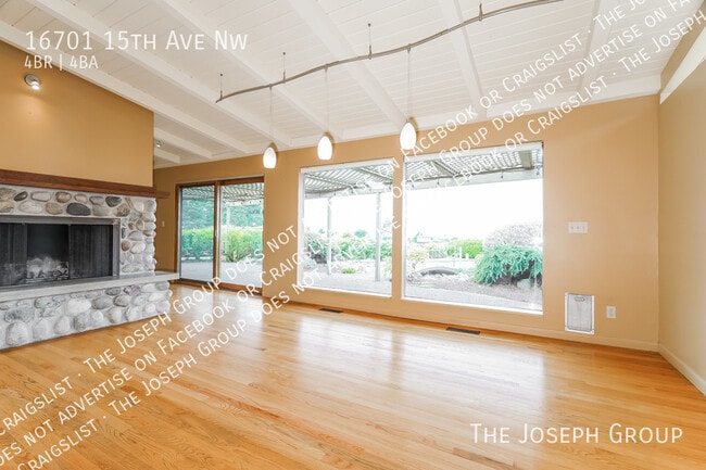 Foto del edificio - 16701 15th Ave NW