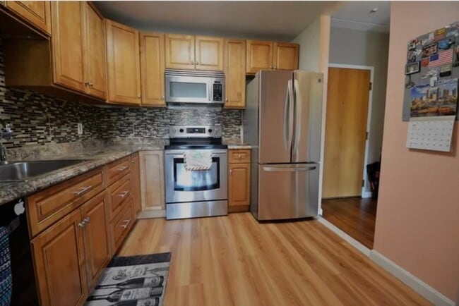 Building Photo - 14 Heron St