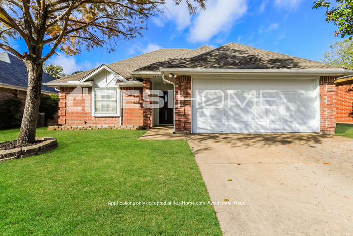 Primary Photo - HOME FOR RENT!! UP TO HALF OFF ONE MONTH!
