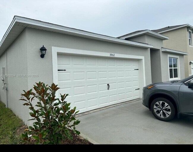 Building Photo - 3902 Resting Robin Ave