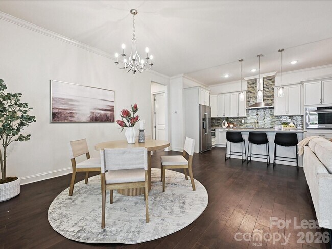 Foto del edificio - 2034 Laney Pond Rd