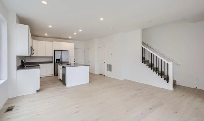 Building Photo - 5552 Second Ave