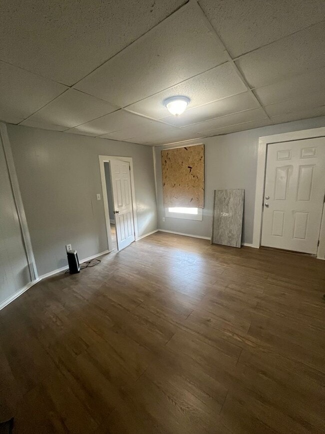 Photo - Newly renovated 2/1 in Portland! House