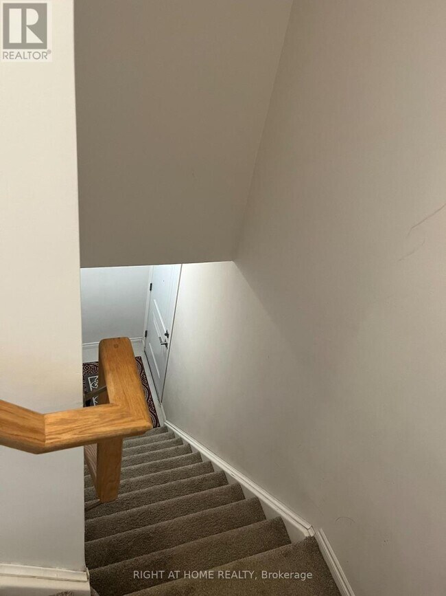 Photo du bâtiment - 1430 Highland Rd W
