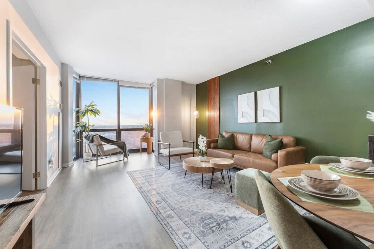 Foto principal - 100 Forest Ave