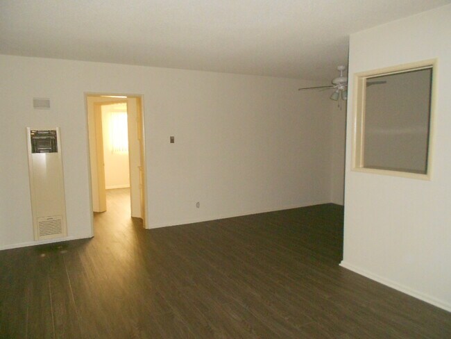 Foto del edificio - 1523 Corinth Ave