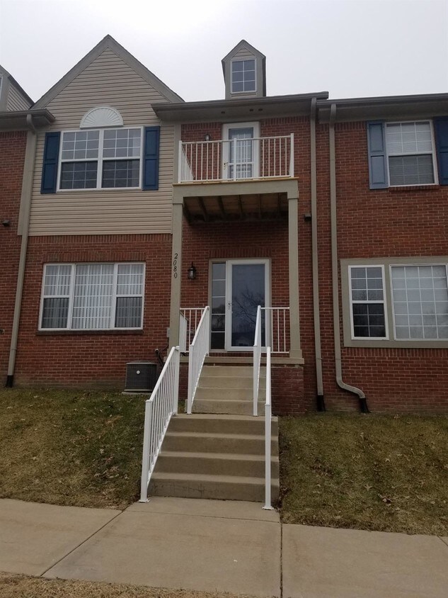 Primary Photo - 2080 Cloverly Ln