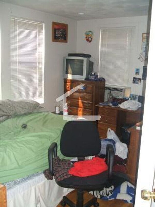 Primary Photo - Allston 4 bed 2 bath $3,200!