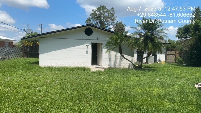 Building Photo - 232 River Dr