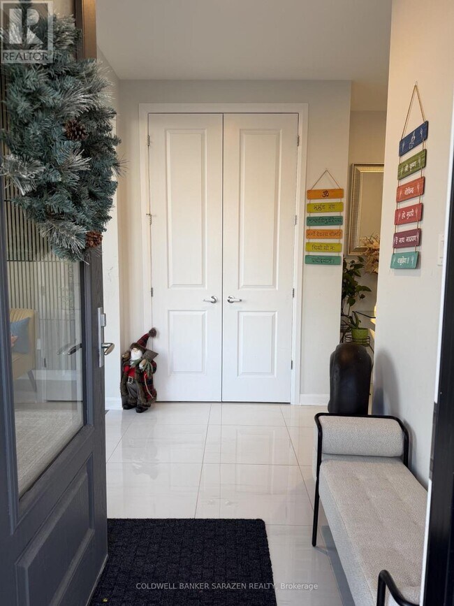 Photo du bâtiment - 523 Anchor Cir