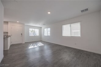 Building Photo - 12185 Scarlet Ember Rd