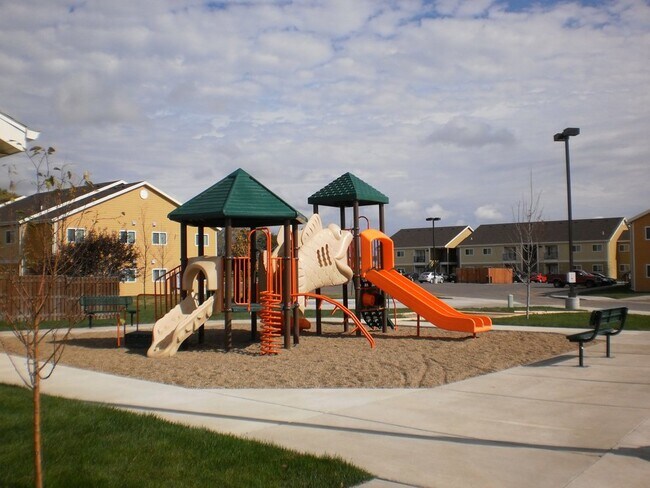 Building Photo - 576 Dexter Dr