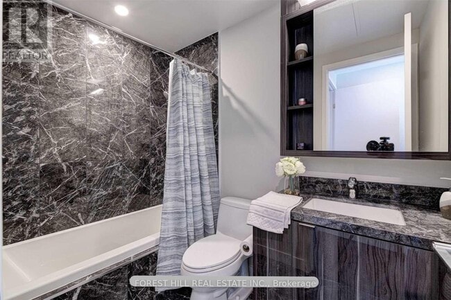 Photo du bâtiment - 115 Blue Jays Way