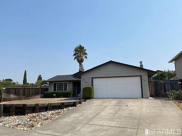Primary Photo - 1192 Stirling Dr