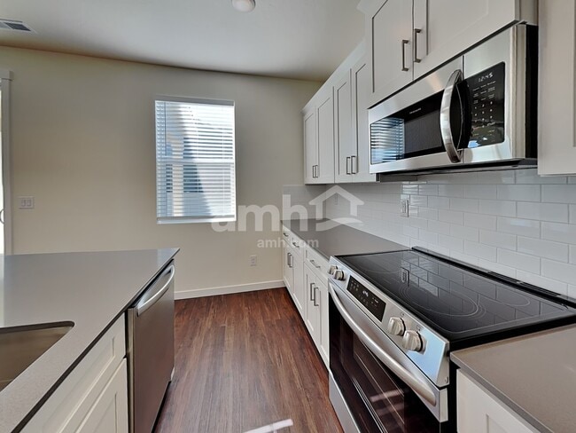 Foto del edificio - 9523 W Shumard St