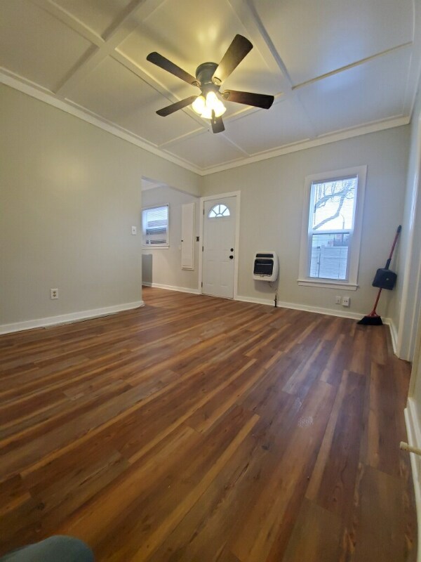 Primary Photo - 221 S Knoblock St