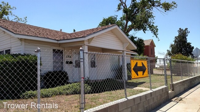 Building Photo - 2 br, 2 bath House - 120A E  Murphy