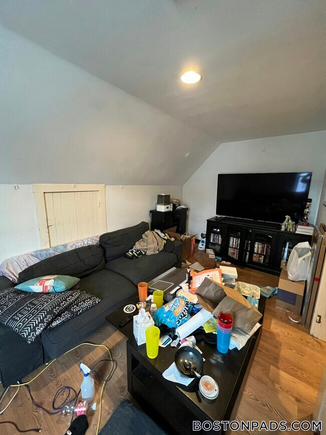 Building Photo - 7 Jay St