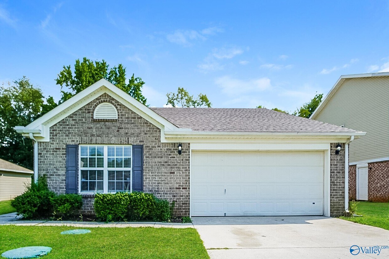 138 Carillo Ln, Toney, AL 35773 House Rental in Toney, AL