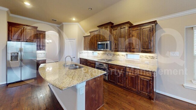 Foto del edificio - 4204 Overton Dr
