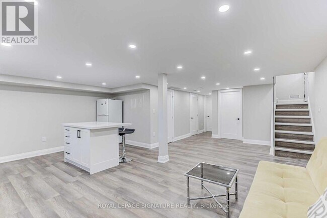 Building Photo - 54 Inniswood Dr