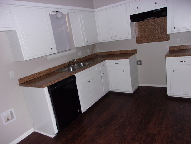Building Photo - 333 W Campbell Dr