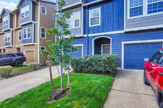 Building Photo - 6027 Blue River Dr SE