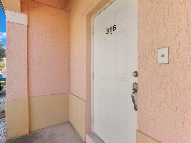 Building Photo - 316 Talia Cir