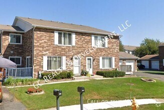Building Photo - 280 Paddock Cir