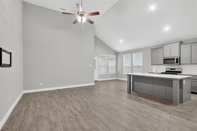 Foto del edificio - 5401 Cypress Pt Dr