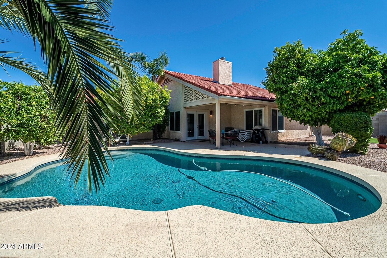 Foto principal - 11055 E Clinton St
