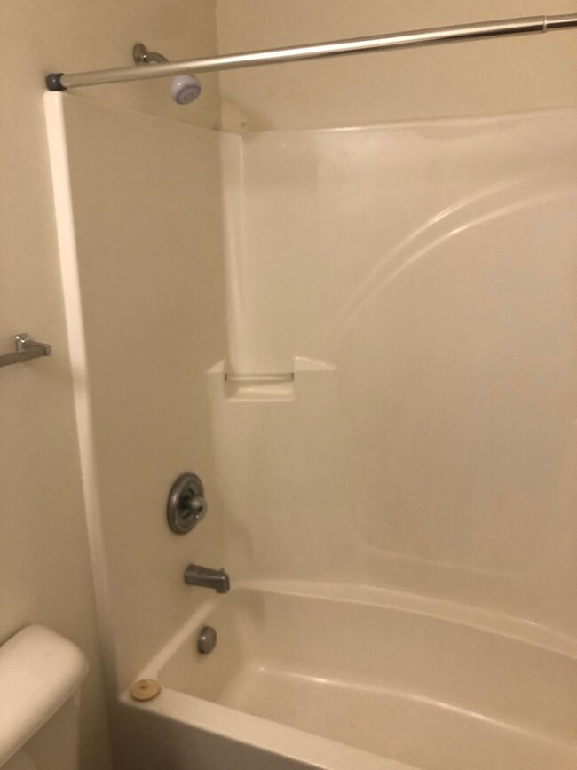 Building Photo - Coming soon - 3 bedroom, 2.5 bath condo in...