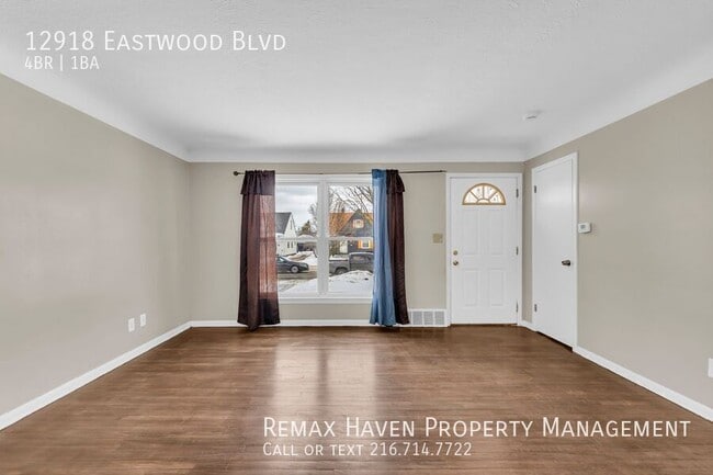 Building Photo - 12918 Eastwood Blvd