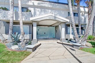 Terraces at Tarzana Photo