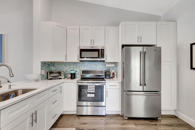 Building Photo - 229 Cypress Point Dr