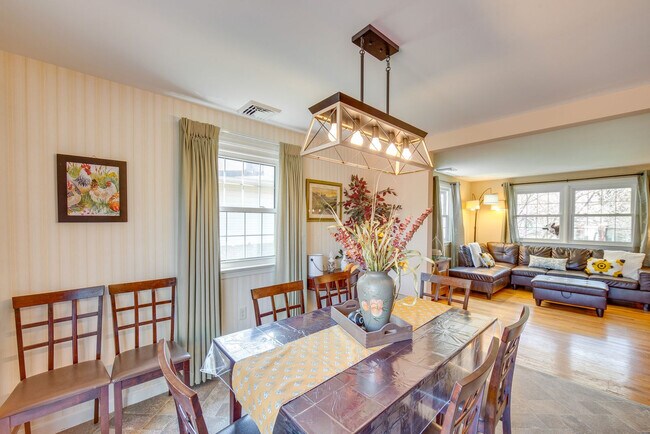 Foto del edificio - 25 Meadow View Dr