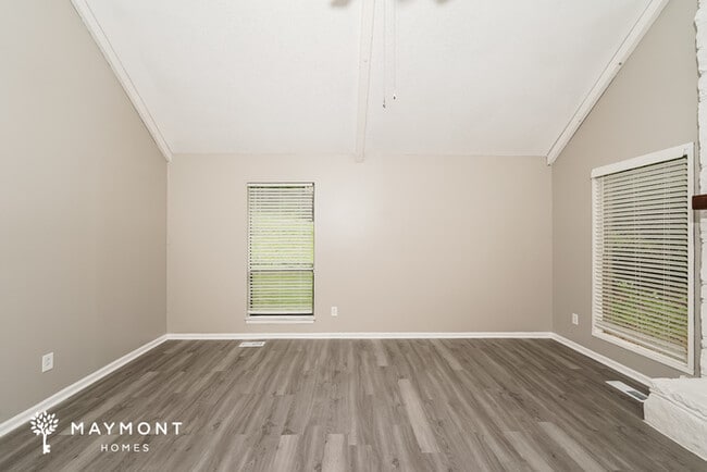 Building Photo - 4054 Brookmont Dr